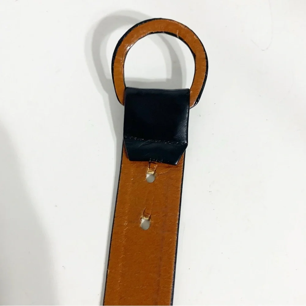 Vintage Unbranded Leather Belt Round Leather Belt Buckle Interesting Closure 🖤